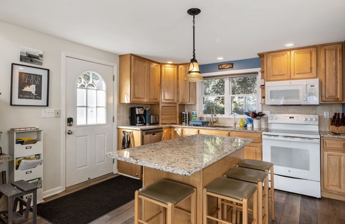 Hadley House | The Abeling - Great Sacandaga Lake