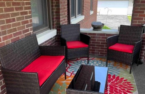 Roselawn Finance Apartment | The Abiding Place, warm & cozy 2-bedroom
