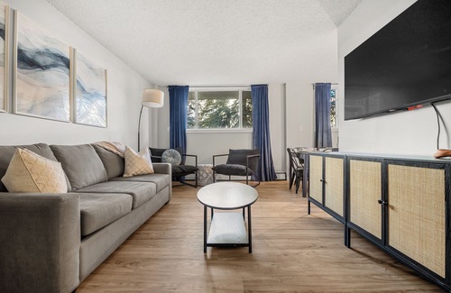 Mission District Condo | The Abstract | Night Life | Walk Everywhere