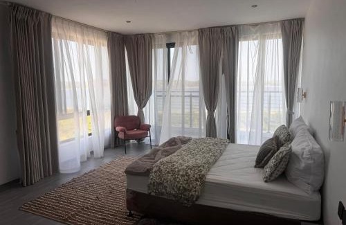 Praia do Bilene Villa | The Acaiah