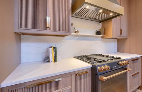 Chillicothe House | The Addison- Luxury Townhome w/Rooftop Patio