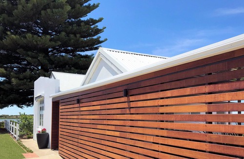 Goolwa Apartment | The Admiral Riverside Studios - Waterfront Accommodation in the Goolwa Township