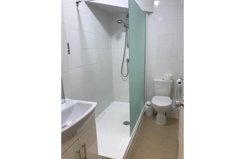 Bracknell House | The Admirals Inn Guest House