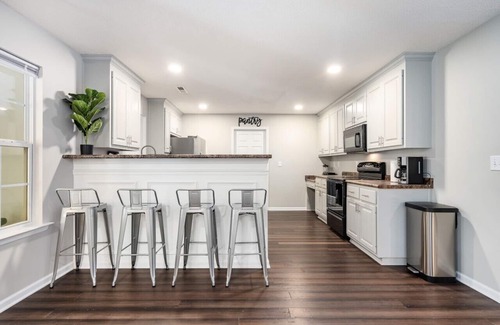 Normal House | ⥼The Aire⥽ Bright 3200 SQ FEET 4 Bed 3 Bath Home