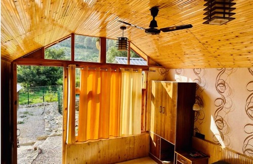 Kasol Hotel | The Aisling House