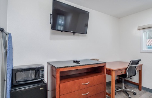 St. Leo's Hotel | The Alameda Motel San Jose