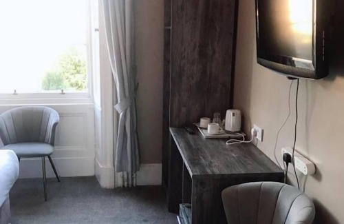Newington Bed & Breakfast | The Alexander Guest House