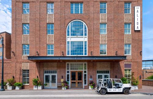 Historic District - North Hotel | The Alida, Savannah, a Tribute Portfolio Hotel