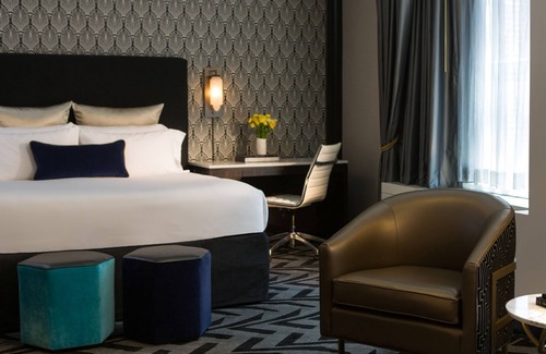 Downtown Chicago Hotel | The Allegro Royal Sonesta Hotel Chicago Loop