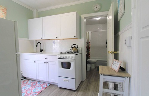 Ocean Grove Apartment | The Allenhurst, Beach Apartment #8 - Small Studio with Bathroom & Kitchen