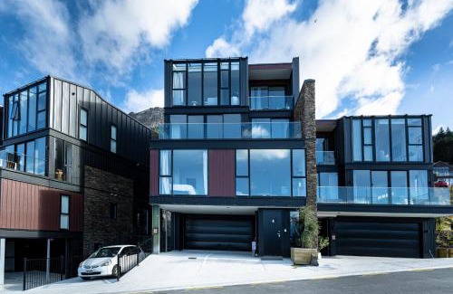 Fernhill Villa | The Alpine Lakeview Luxe Retreat