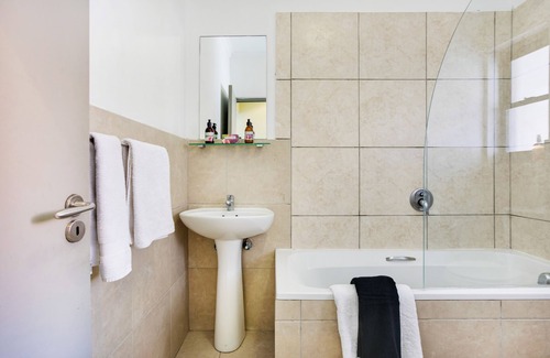 Sea Point Hotel | The Amalfi Boutique