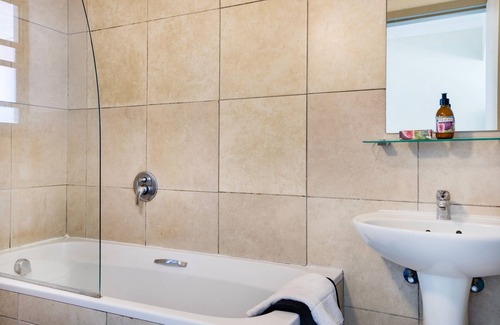 Sea Point Hotel | The Amalfi Boutique