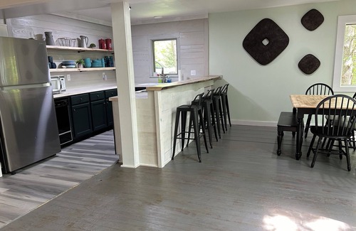 Filer Charter Township Cottage | The ‘A’mazing Escape! Beaches, hiking trails, & great fall color tour location!