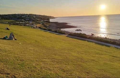 Hallett Cove House | The amazing Sea View Holiday Home - Hallett Cove