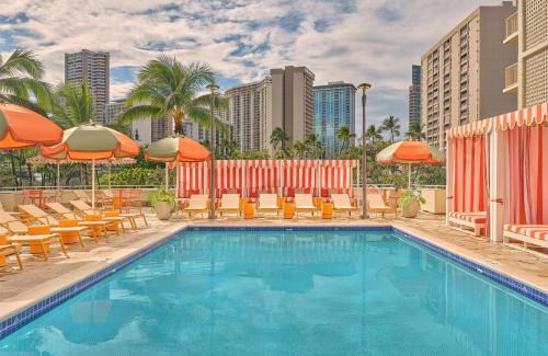 Waikiki Hotel | The Ambassador of Waikiki, Tapestry Collection by Hilton