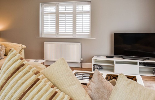 Littlehampton Cottage | The ambiance and comfort levels will ensure you have a good and memorable staycation.
