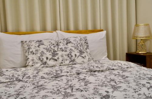 Baguio Apartment | The Amyzing Suite-2BR Condotel Goshen Land Towers, Central Baguio