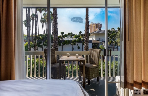 Anaheim Resort Hotel | The Anaheim Hotel