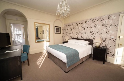 Leamington Spa Hotel | The Angel Hotel