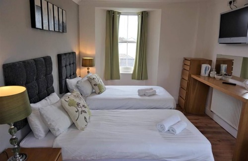 Cardigan Hotel | The Angel Hotel