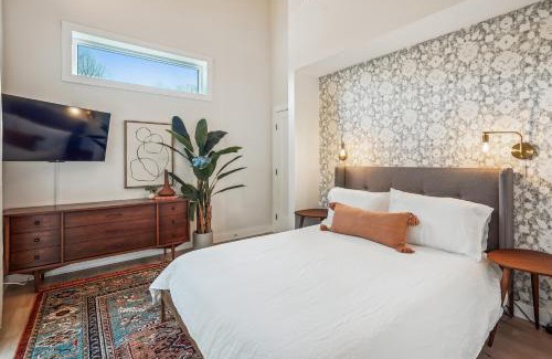 Fredericksburg Villa | The Ann-ex at King's Crossing