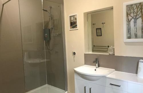 Cheddar Apartment | The Annex Apartment is on Cheddar Bridge Apartments