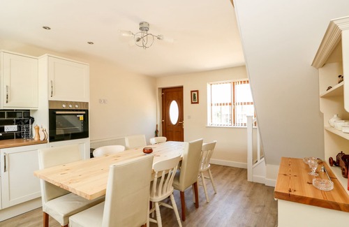Maltby le Marsh Cottage | THE ANNEX AT THE STABLES, with a garden in Maltby Le Marsh