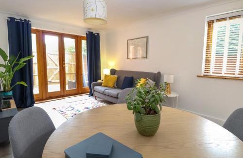Coltishall House | The Annexe at Number 4