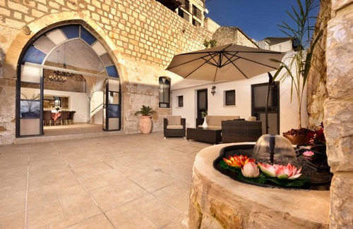 Safed Old City House | The Antiquity Heart Mansion