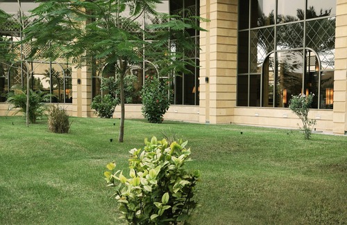 Al-Hamra'a Apartment | The Apartments