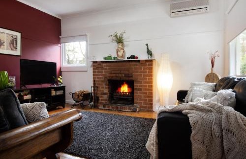 Hepburn Springs House | The Apple Tree