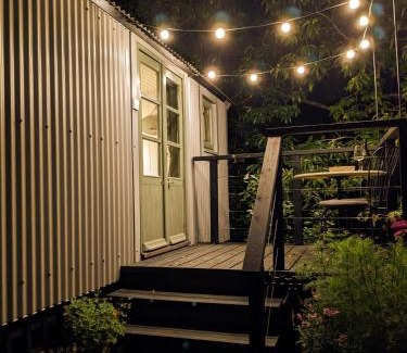 Falmouth Ski Chalet | The Applehay