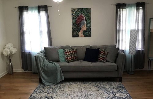 Jefferson Park House | The Arcadia Get-Away