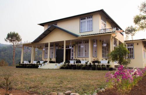 Ri-Bhoi Resort | The Arcadia Pool and Villa - Umroi