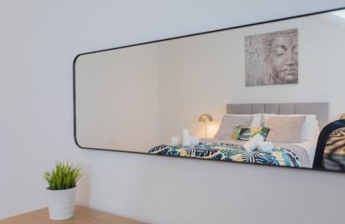 Belfast Apartment | The Arches New Modern 2BR