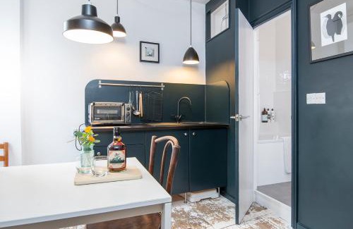 Cardigan Apartment | The Art Room Apartment