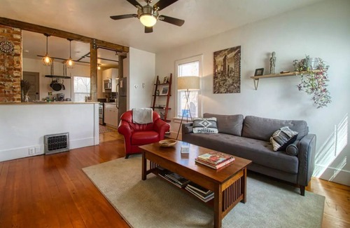 University District House | The Arthur House