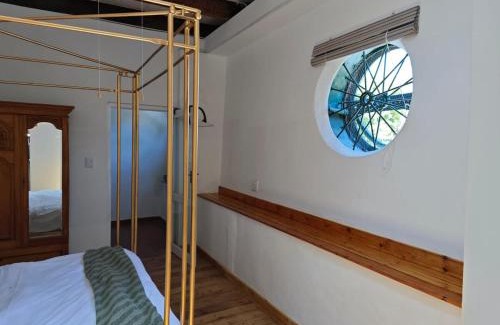 Paarl Ski Chalet | The Artisan Shed Stay