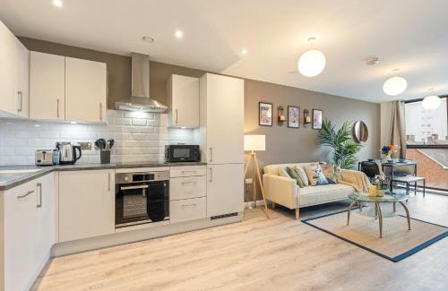 Bordesley Apartment | The Artist Suite
