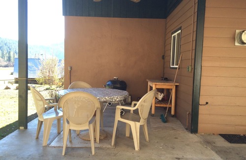 Douglas City House | The Arttus Ranch for fishing on the Trinity River