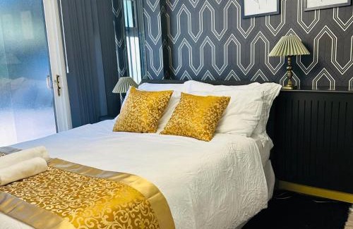 London Borough of Bromley Apartment | The Aspen Suite - Studio in Greater London