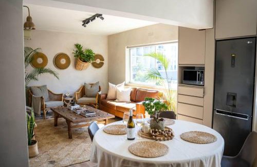 Green Point Apartment | The Asvati - Chic two bedroom apartment in Green Point