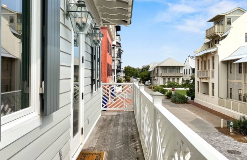 Rosemary Beach Villa | The At Rosemary Carriage House 1 Bedroom Villa by Redawning