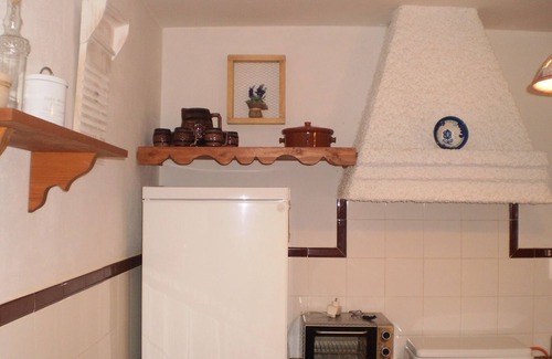 Los Romanes Cottage | The Atalaya de Los Romanes, vacation with stunning views of Lake Viñuela