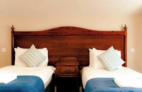 Atherstone Hotel | The Atherstone Red Lion Hotel