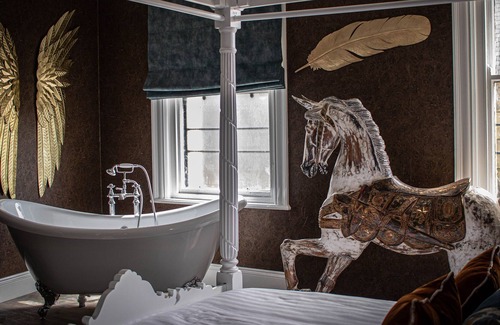 Morpeth House | The Auction House