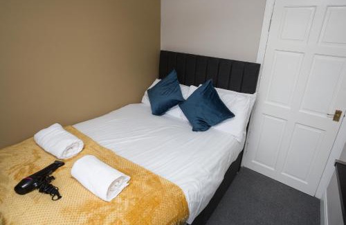 Gateshead House | The Avenue-3 bed sleeps 6 great for contractors