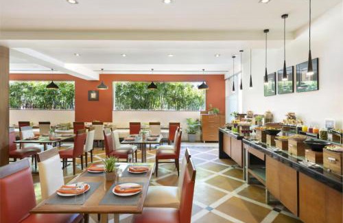 Kochi Hotel | The Avenue Center Hotel