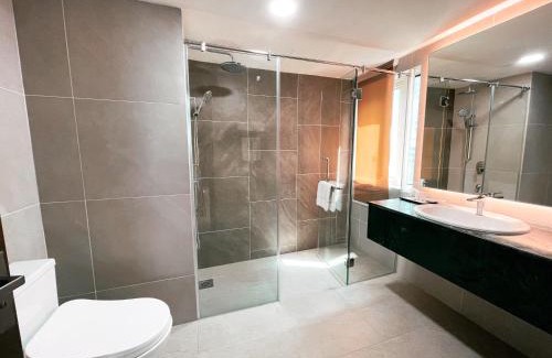 Central District Hotel | The Avenue M